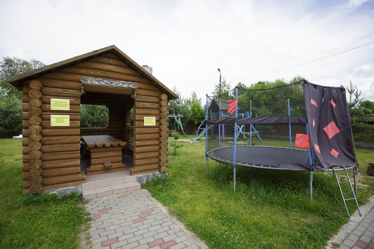 Trembita Hotel Khust Eksteriør billede